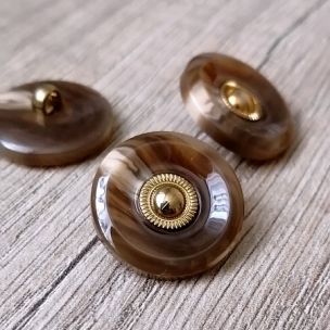 Hnědý knoflík se zlatým středem / 20 mm