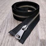 Kovový stříbrný zip 80 cm / ČERNÝ