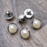 Stříbrný knoflík s perlou / 12 mm